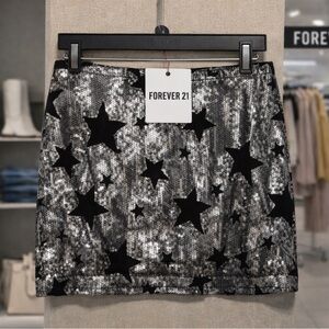 Forever 21 Silver and Black Starry Sequin Mini Skirt